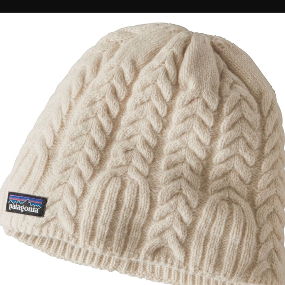 Patagonia Ivory Cable Knit Beanie NWOT LINED